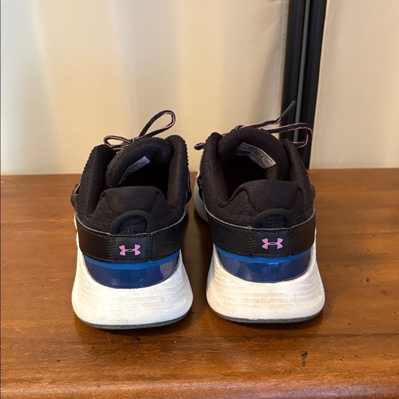 Under Armour Black Sneakers with Pink Highlights - Picture 3 of 5